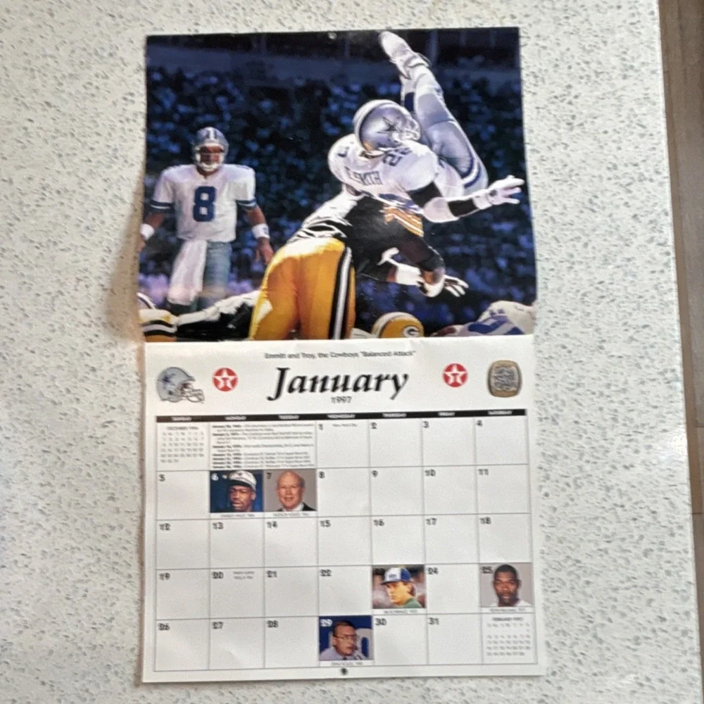 Dallas Cowboys 1997 Official NFL Football Calendar Texaco Sponsored Collectible